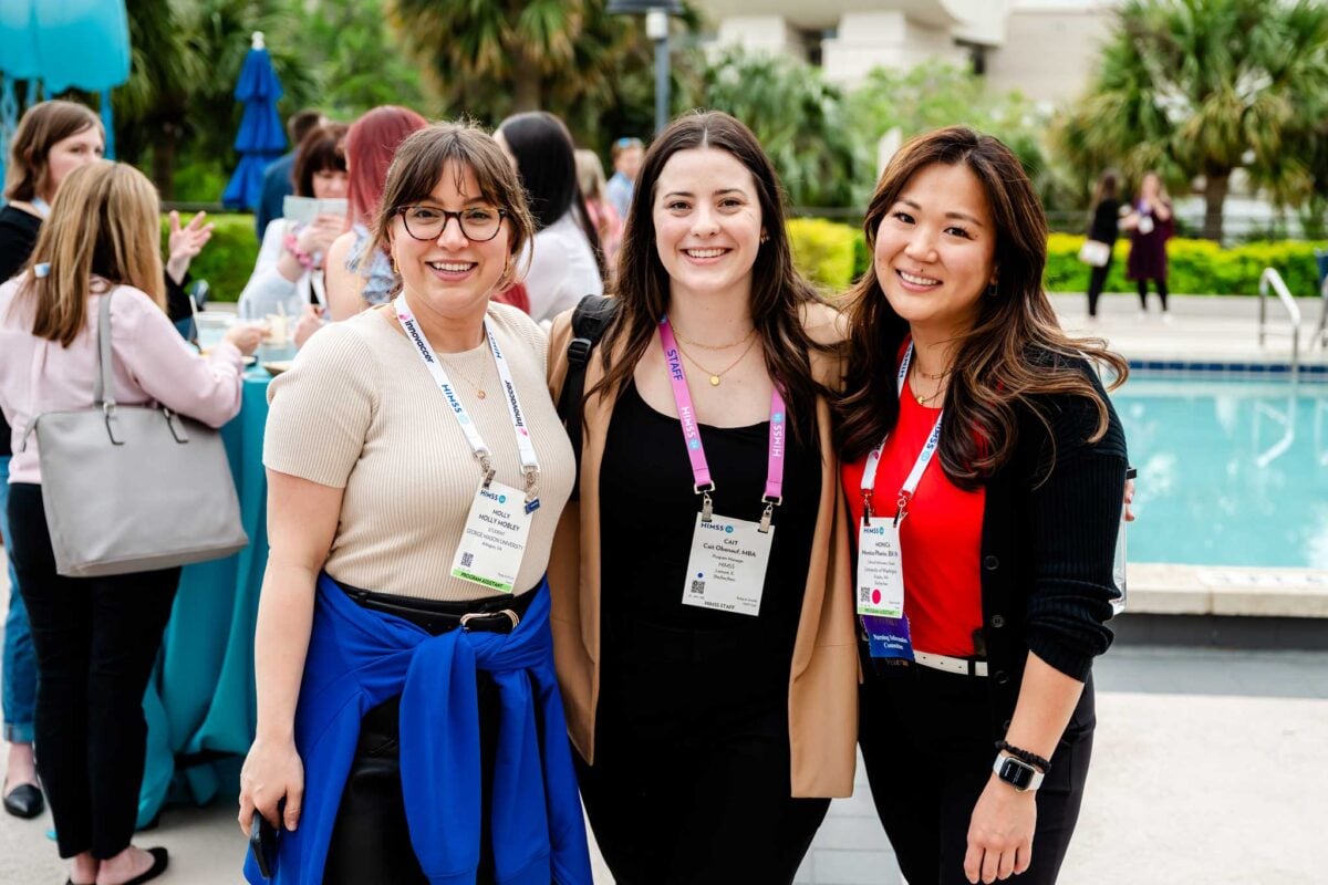 Nursing professionals engaging in digital health discussions at HIMSS25