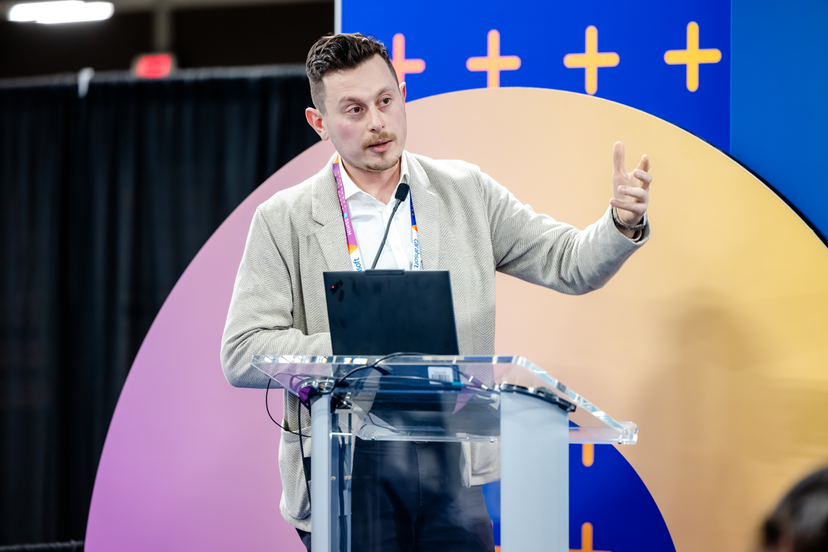 H27-Website-HeroSelect-7